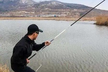 钓鱼不报滩的下一句