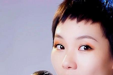 歌曲十七岁什么时候发行的