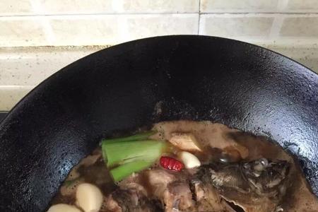炖鱼辣椒什么时候放