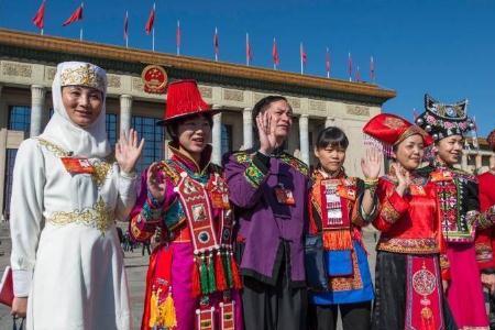 人口最少的少数民族是哪个
