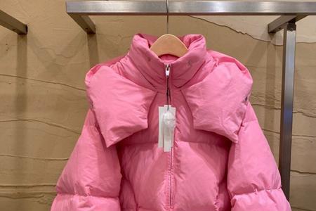 粉色羽绒服变色氧化怎么办