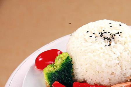 盒饭与盖饭的区别是