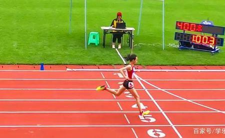 4×400米接力报道稿。