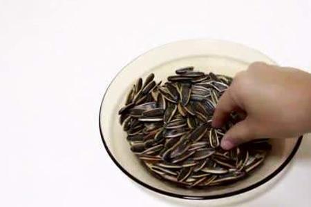 瓜子有哈喇味了怎么处理