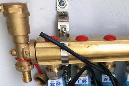 地暖供水温度31度回水23度正常吗