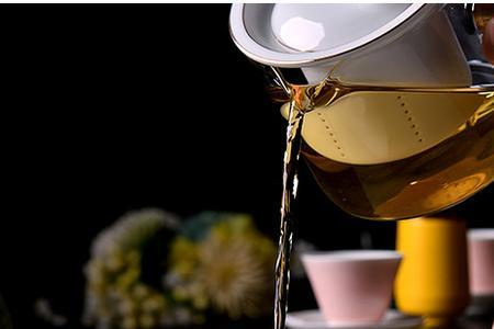 为什么铁不能冲茶