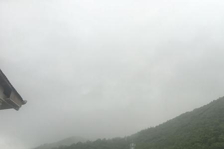 大山里好凉快的成语