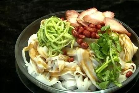 酸甜干捞粉的做法