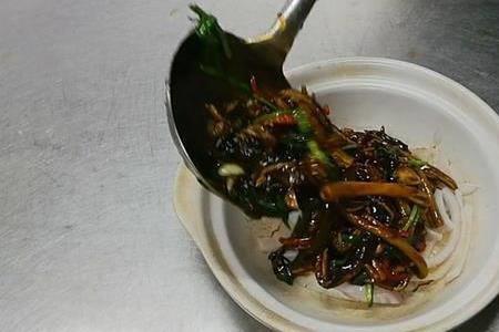 长鱼要热水烫吗