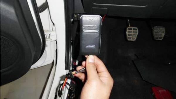 全款买的车为什么车上发现有gps