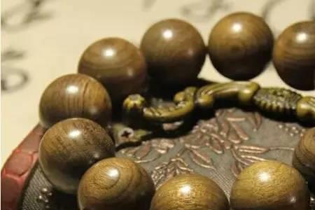 戴金丝楠木有什么讲究
