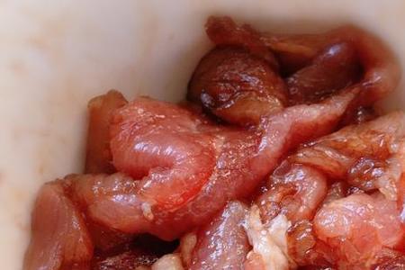 为何用盐腌制的肉紧实