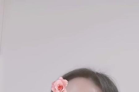 甜甜的酒窝窝甜甜的笑原唱