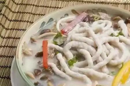 手工鱼面10斤鱼肉多少粉和盐