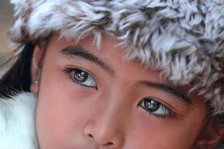 女孩让我看着她的眼睛什么意思