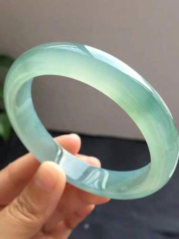 十大顶级冰种翡翠