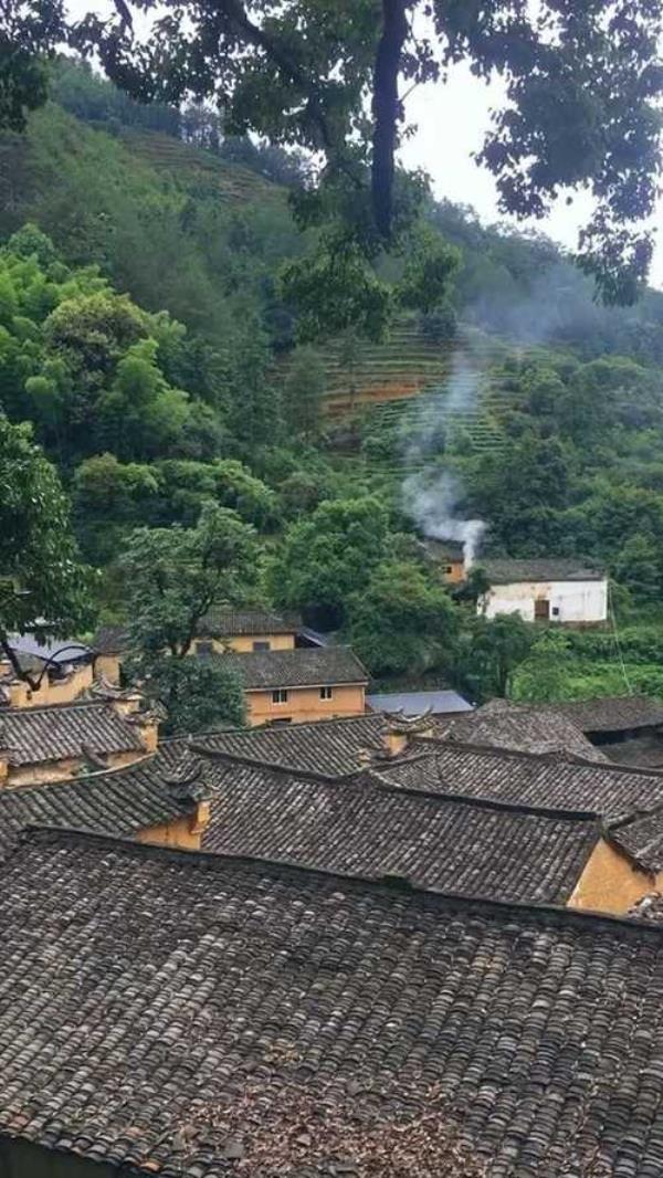 农村炊烟袅袅的诗句