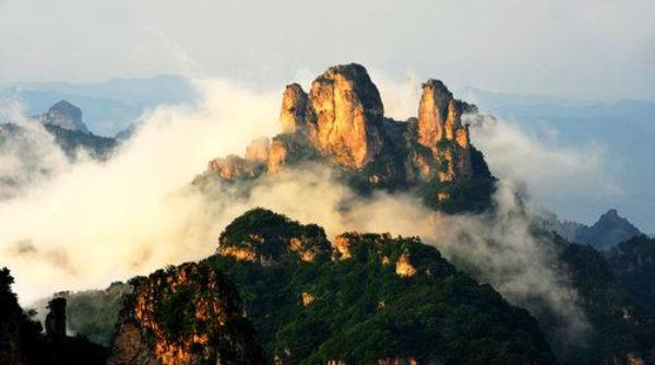 愚公山的前面是什么山