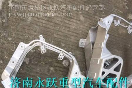 豪沃t7风扇座拆装方法