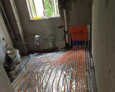 地暖管安装管子不顺怎样弄