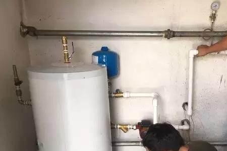 空气能采暖缓冲水箱怎么加水