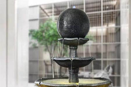 喷泉为什么可以增加鱼池的氧气