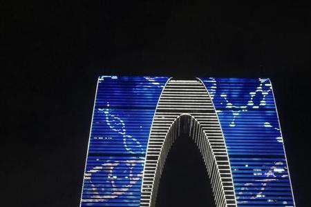 东方之门从哪里进入