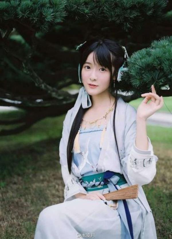 形容一个人美若天仙的句子