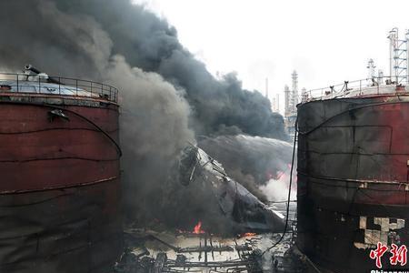 南京着火事件起因