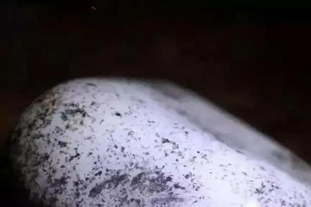 石墨，玉哪一个才是元素
