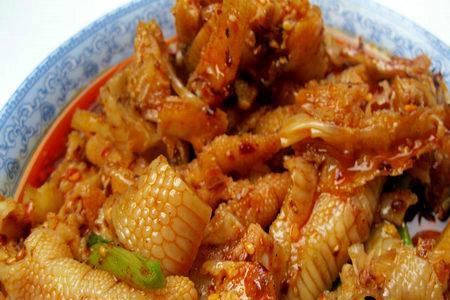 红油鸡爪怎么做，鸡爪的做法介绍