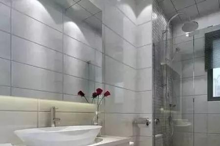 自建房卫生间做下沉还是平层好