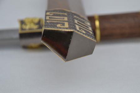 宝剑去锈防锈的方法