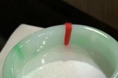 翡翠手镯取优什么意思