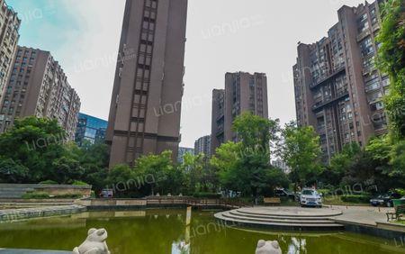 徐州绿地世纪城七期为什么便宜