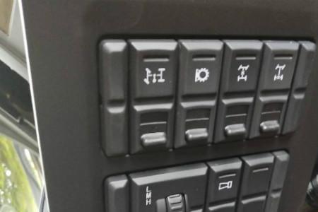 欧曼etx钥匙门拧着没反应