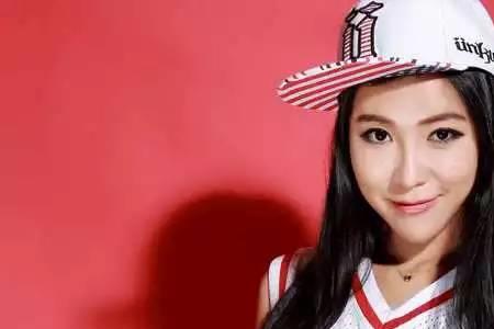 为什么有的主播的灯牌是红色