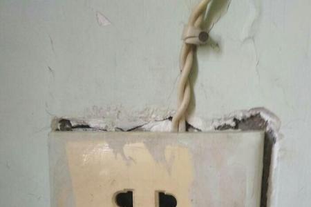 插座通电就安装正确了么