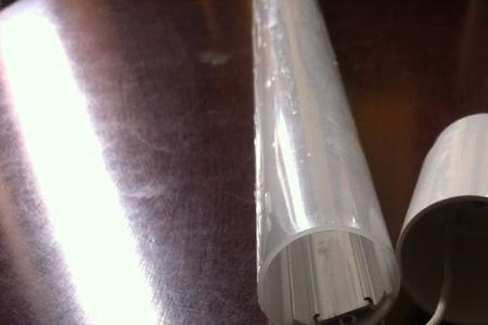 带灯罩的长灯管怎么换