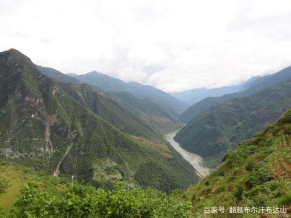 山高路长下一句是什么