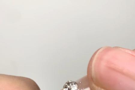 胶水粘的穿戴甲掉了还能用吗