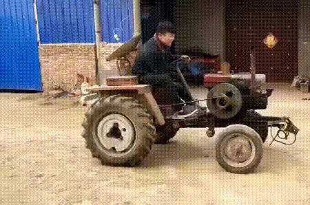 拖拉机搞笑介绍