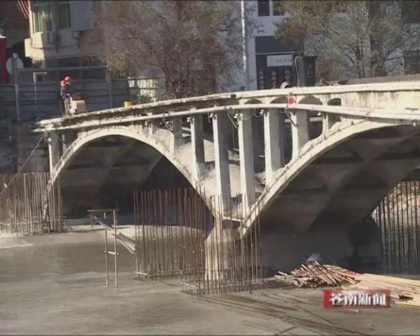 桥墩上的门是干什么的
