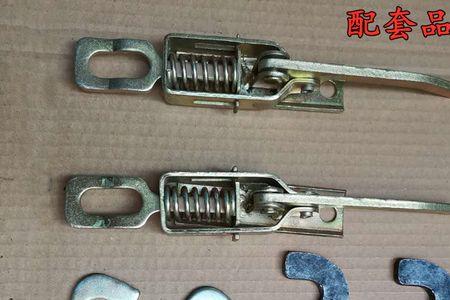 货箱锁扣怎么安装