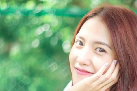 博爱是啥意思。男友很博爱咋办