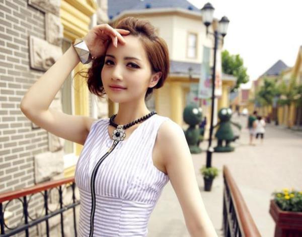 和和喜欢的女人很久没见的成语