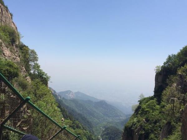 巅处的意思
