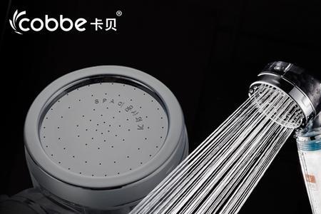 雨洒淋浴头出水小怎么处理