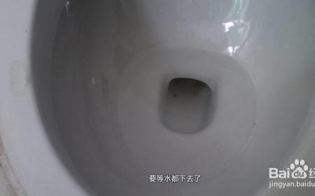 马桶不下水反而从地上冒水