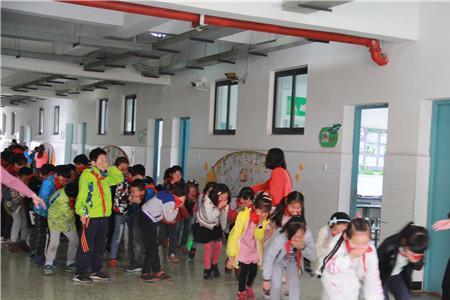 成都市菱窠路小学怎么样